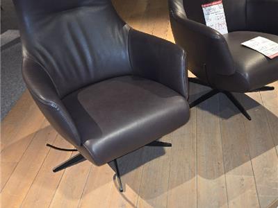 Lederland ROTTERDAM Showroommodel Toorop  relax fateuil + gasveer